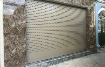 Thi Công Lắp Đặt Cửa Cuốn Quận 1 TPHCM