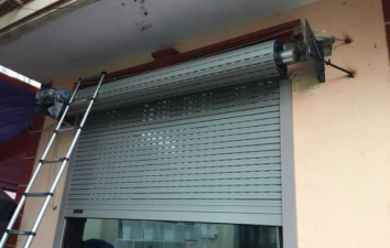 Dịch Vụ Sửa Cửa Cuốn Tại Quận Tân Phú Có Mặt Sau 15 Phút